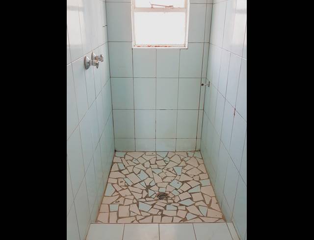 4 bed property to rent in WILRO PARK